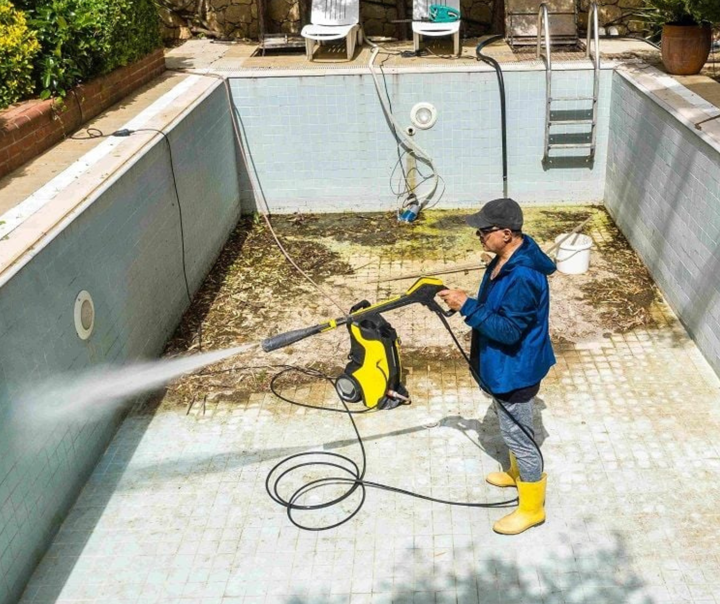 limpieza de piscinas servicios para la reparación y el mantenimiento del hogar